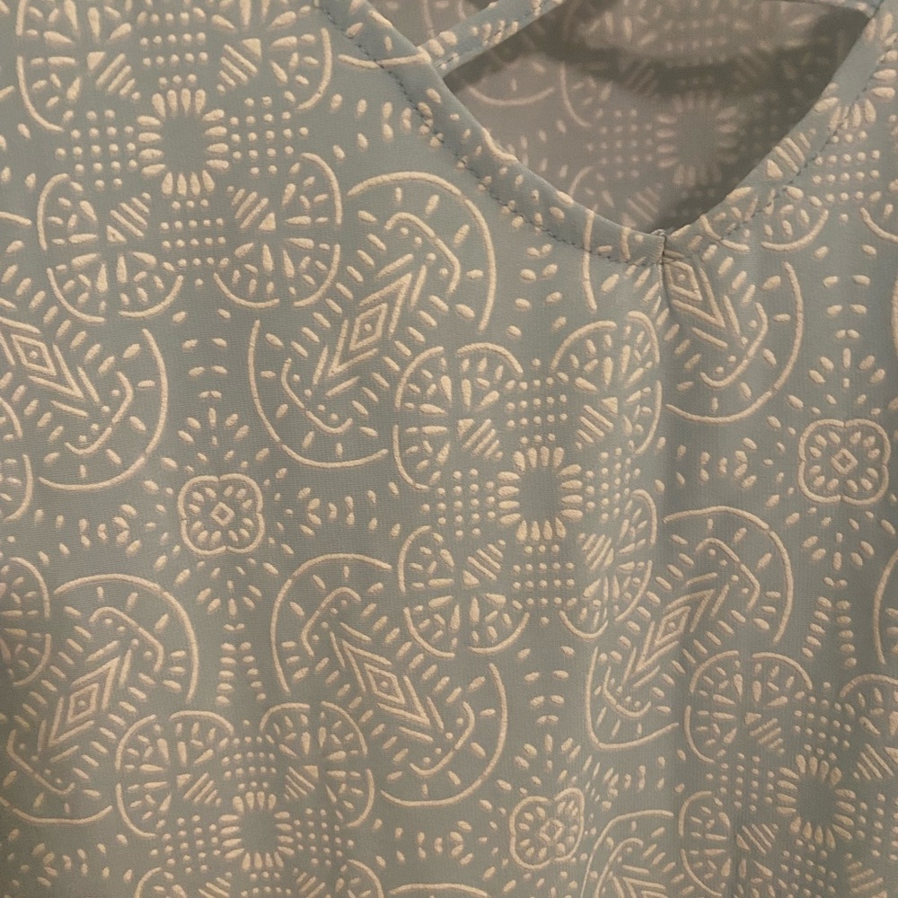 Ruby Rd. Blue and White Patterned Tunic Top - Picture 3 of 7